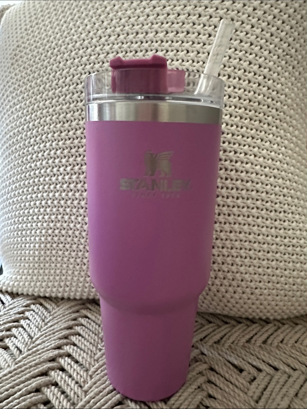Stanley 30 ox fuschia Cup/Tumbler
